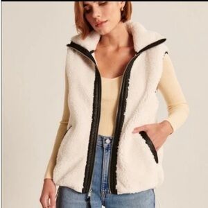 Abercrombie & Fitch SOFT A&F COLLECTION vest